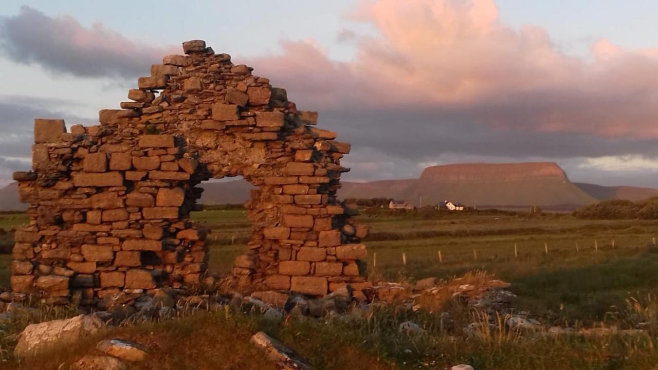 Beezies Self Catering Cottages Grange  Esterno foto