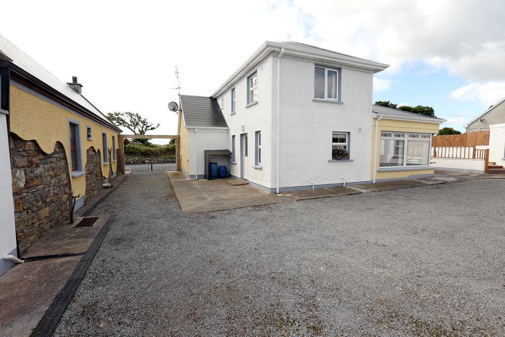 Beezies Self Catering Cottages Grange  Esterno foto