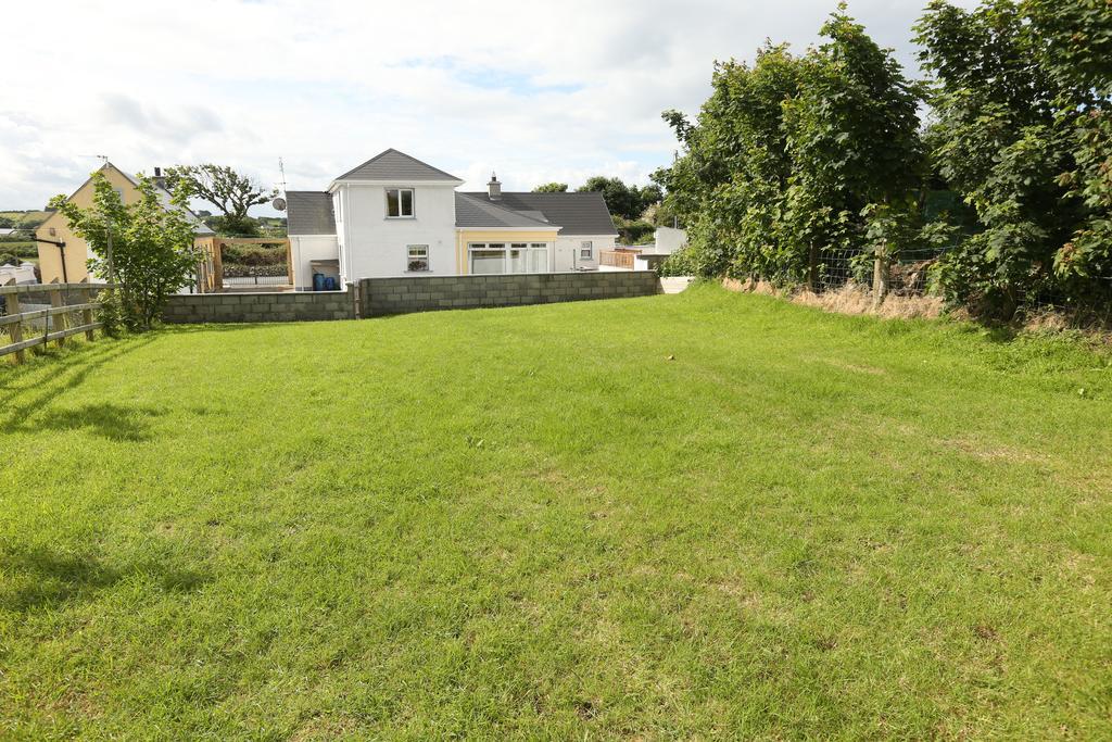 Beezies Self Catering Cottages Grange  Esterno foto