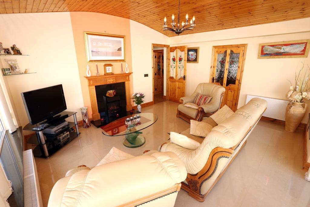 Beezies Self Catering Cottages Grange  Esterno foto